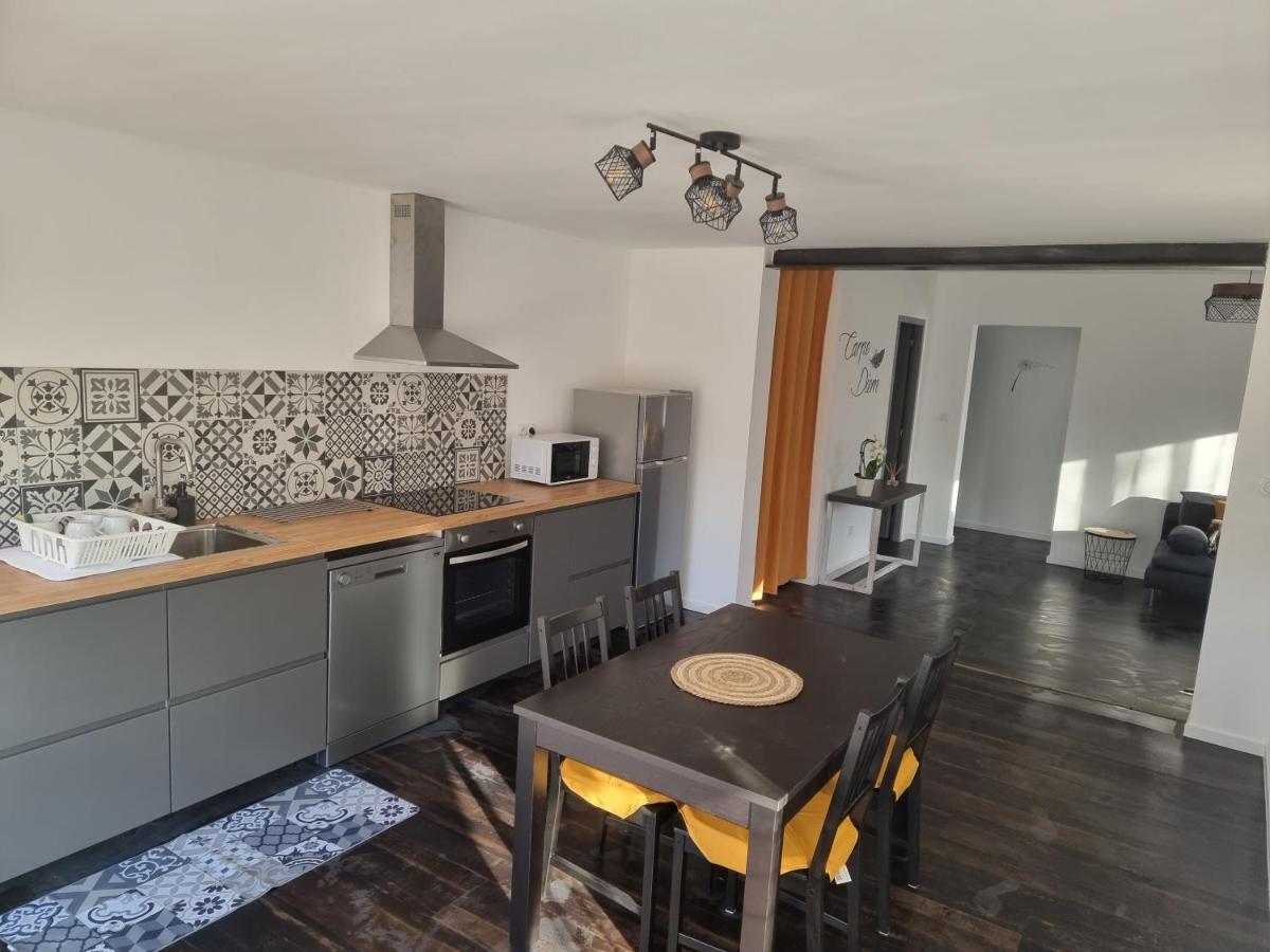 Le Petit Meas Superbe Appartement Au Calme. Pierrelatte Buitenkant foto